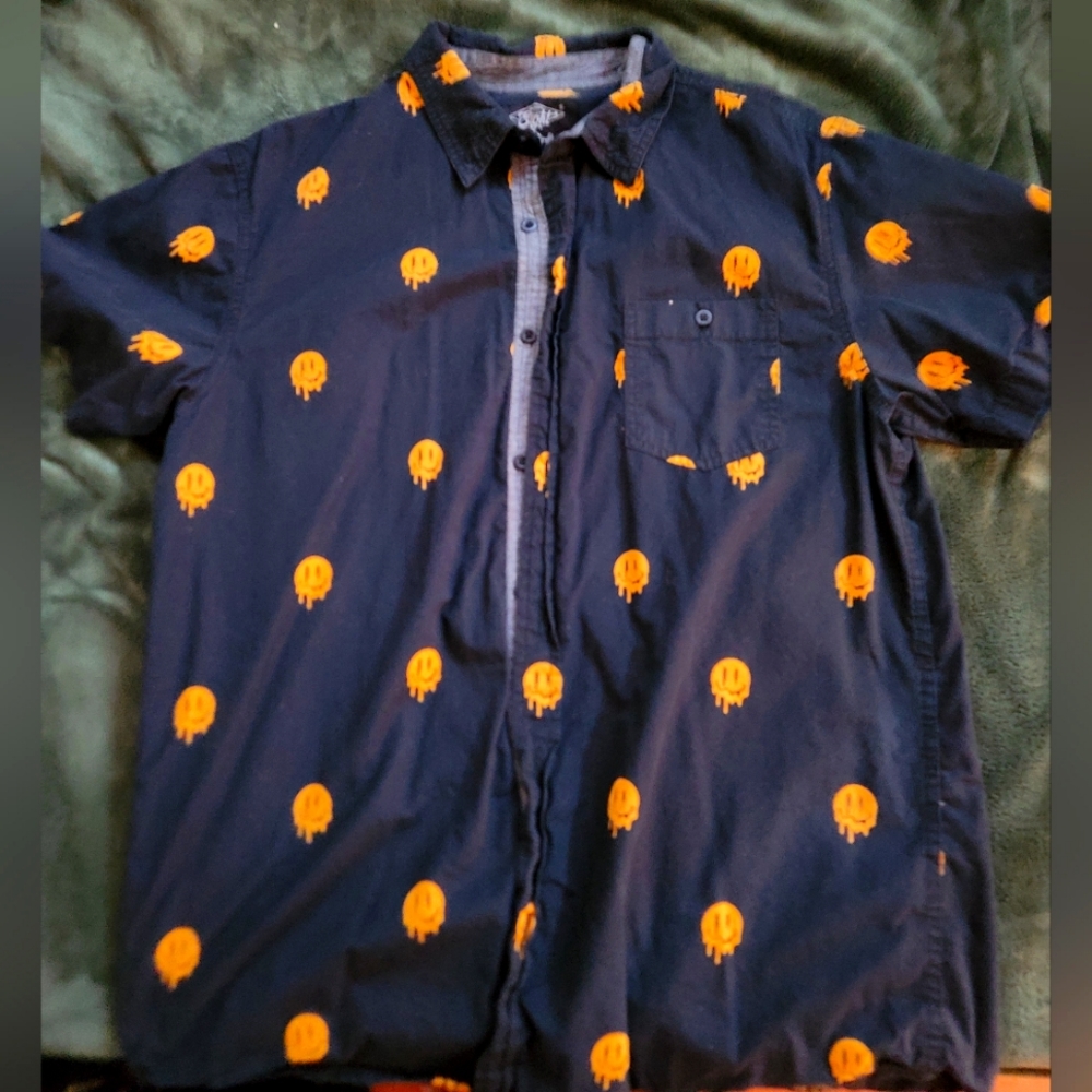 Smiley face button up